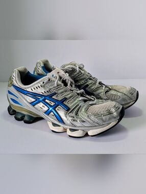 ASICS Gel-Kinsei 2 Women’s Size 8 Running Shoes Silver Blue Cushioned Trainers
